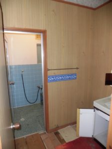 洗面改修工事 石目調のアルベロタイル柄のクッションフロアでおしゃれな洗面室に 京都市山科区i様邸